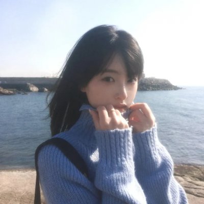 背鸭子的男孩